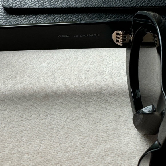 CELINE Triomphe oval-frame acetate sunglasses - Black - Picture 7 of 10